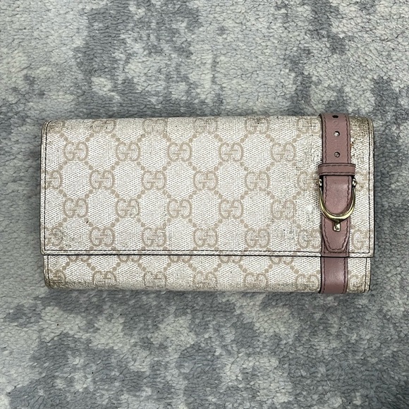 Gucci Continental Long Wallet Monogram GG Supreme Ivory Beige Belt Buckle Flap - Picture 1 of 17